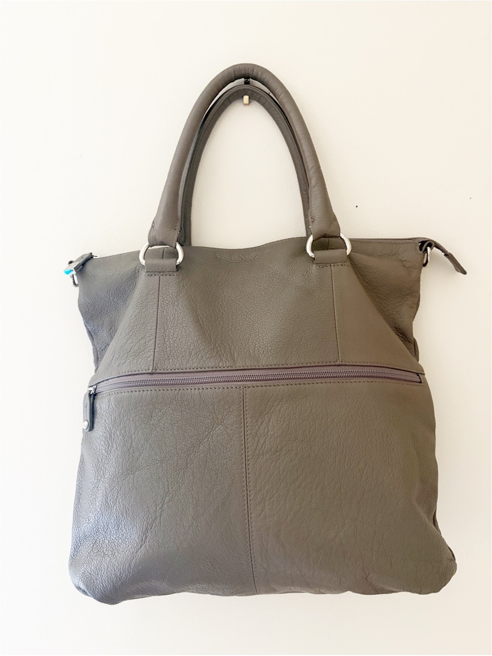 Soprano Taupe Leather Tote Handbag